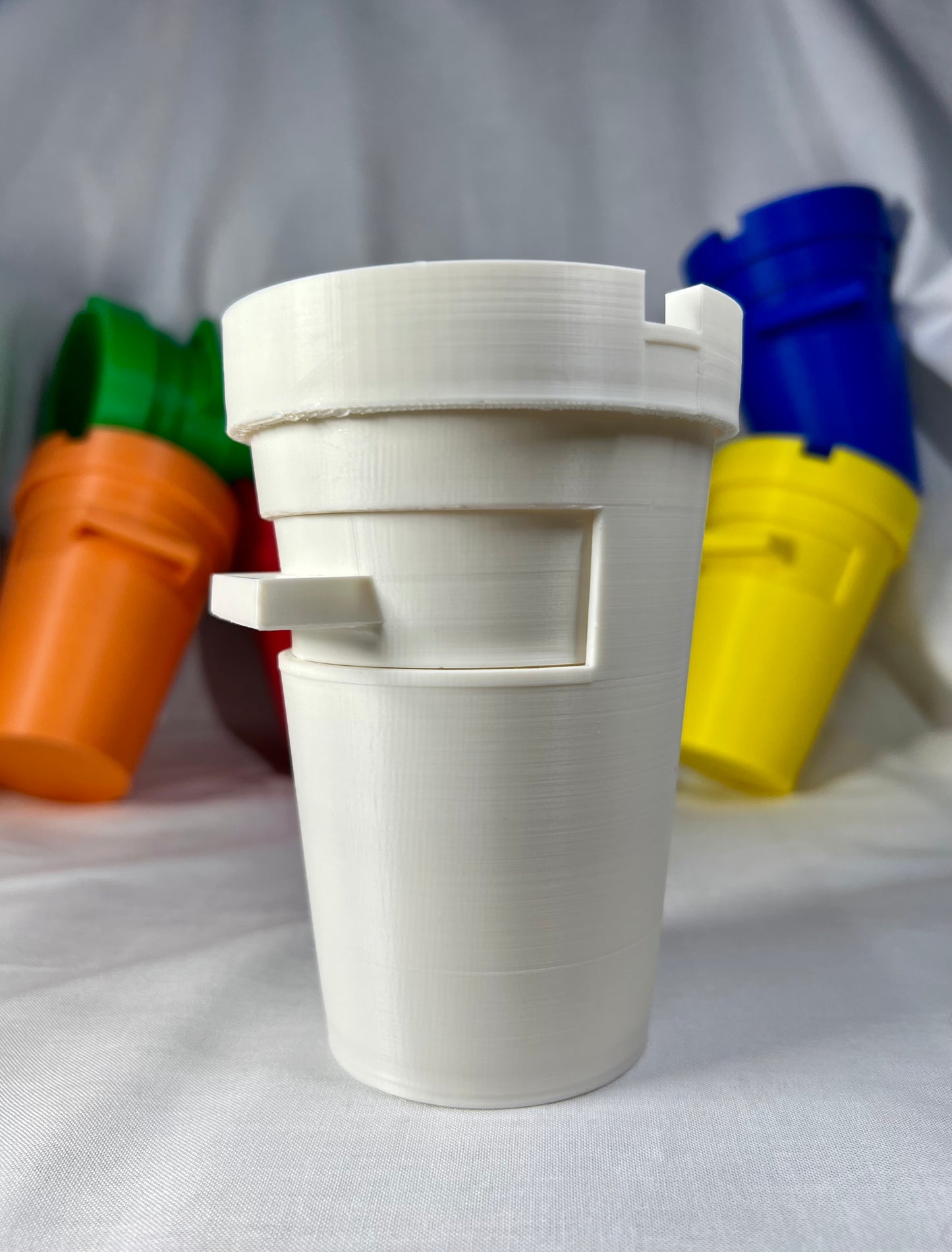 Royal Roachtray- Classic White